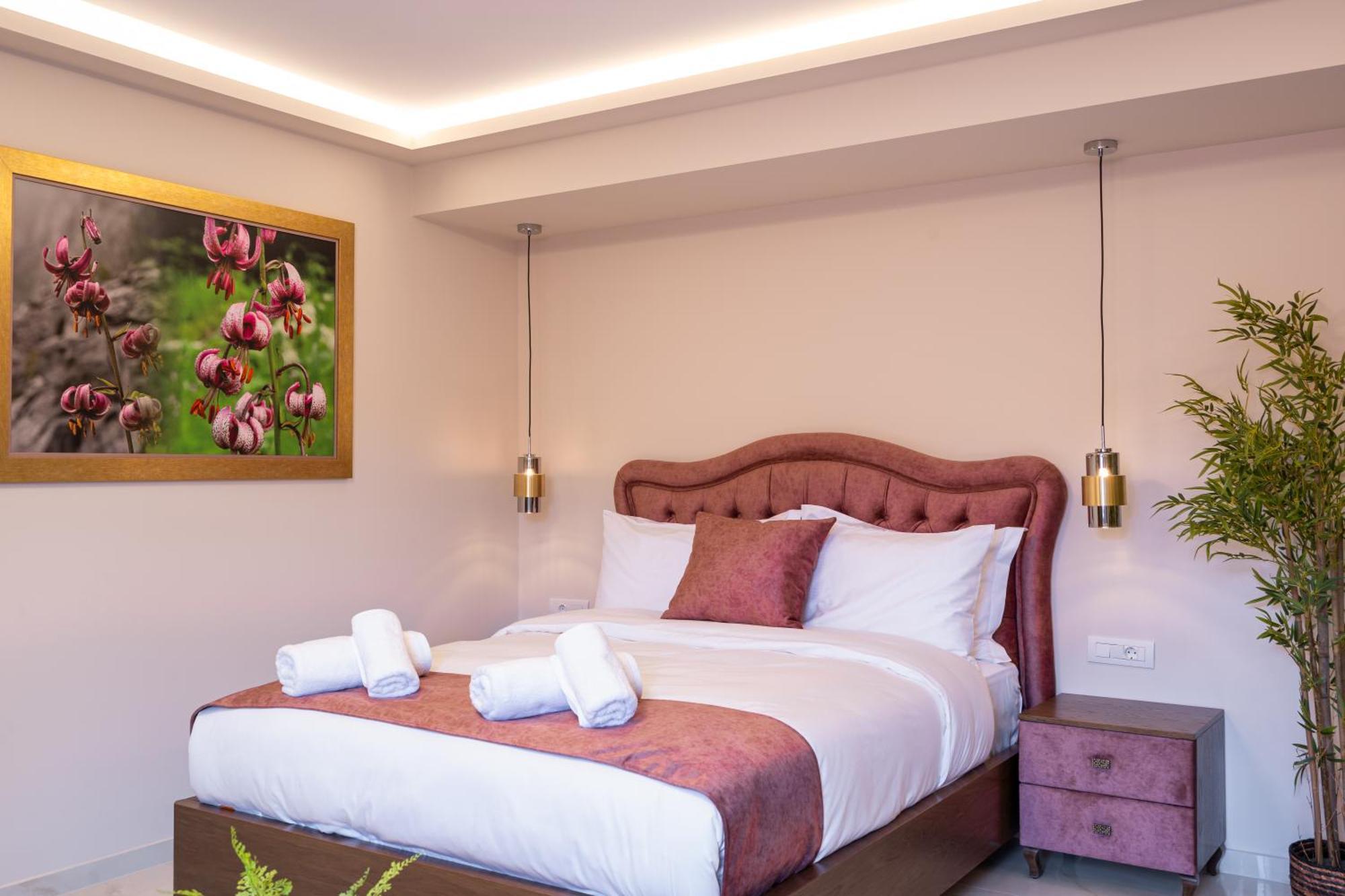 Floara Di Munte Forest Luxury Suites เมทโซโว ภายนอก รูปภาพ